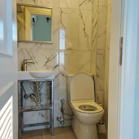 Bed & Breakfast Eolos House Cunda 3*