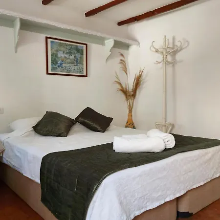 Eolos House Cunda Bed & Breakfast Ayvalı