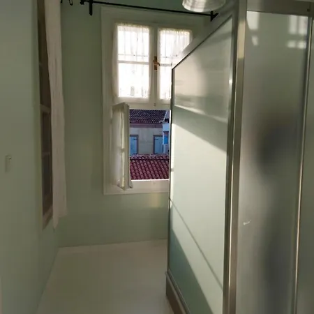 Eolos House Cunda Alojamento de Acomodação e Pequeno-almoço Ayvalı