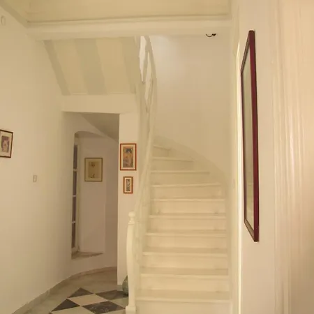 Eolos House Cunda Alojamento de Acomodação e Pequeno-almoço *