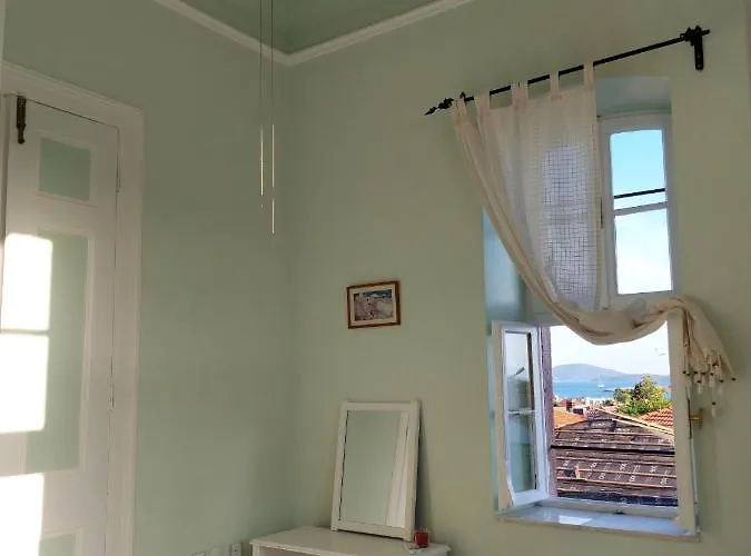 Eolos House Cunda 3* Ayvalı