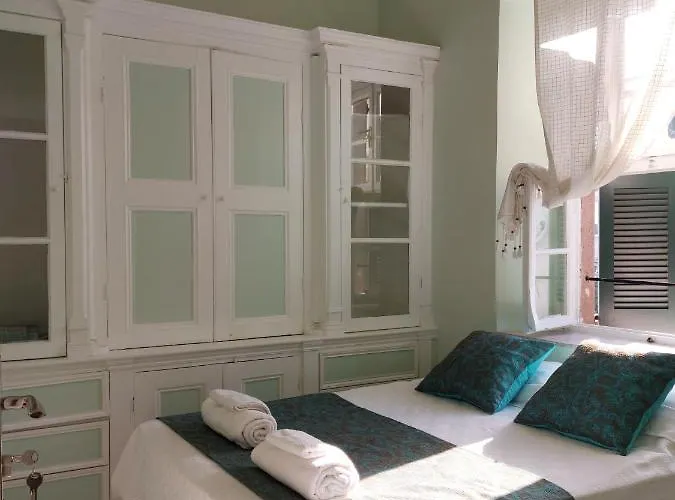 Eolos House Cunda 3*