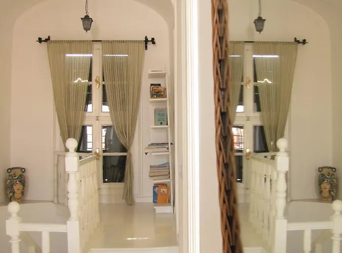 Bed and breakfast Eolos House Cunda 3*